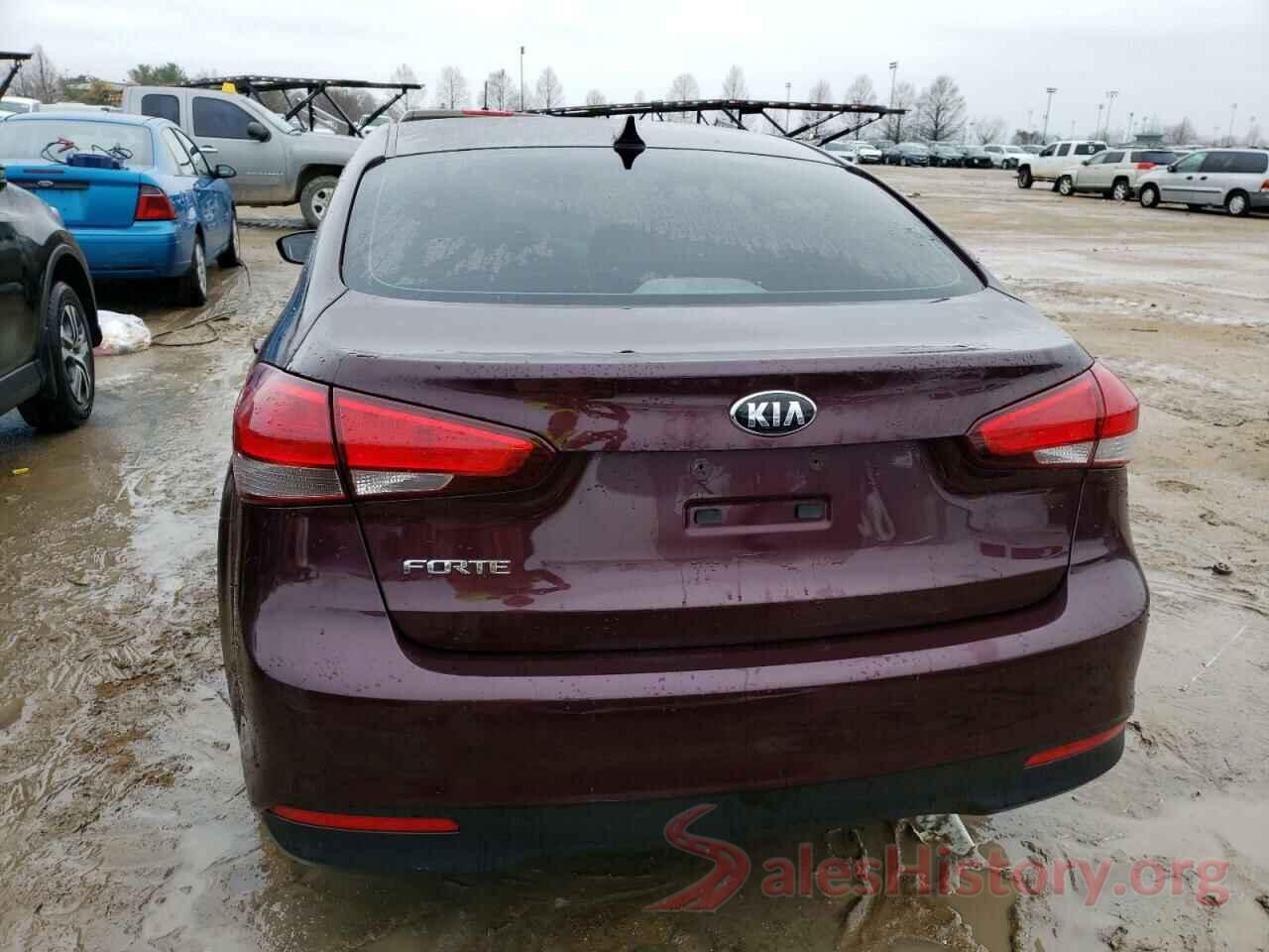 3KPFK4A70JE199521 2018 KIA FORTE