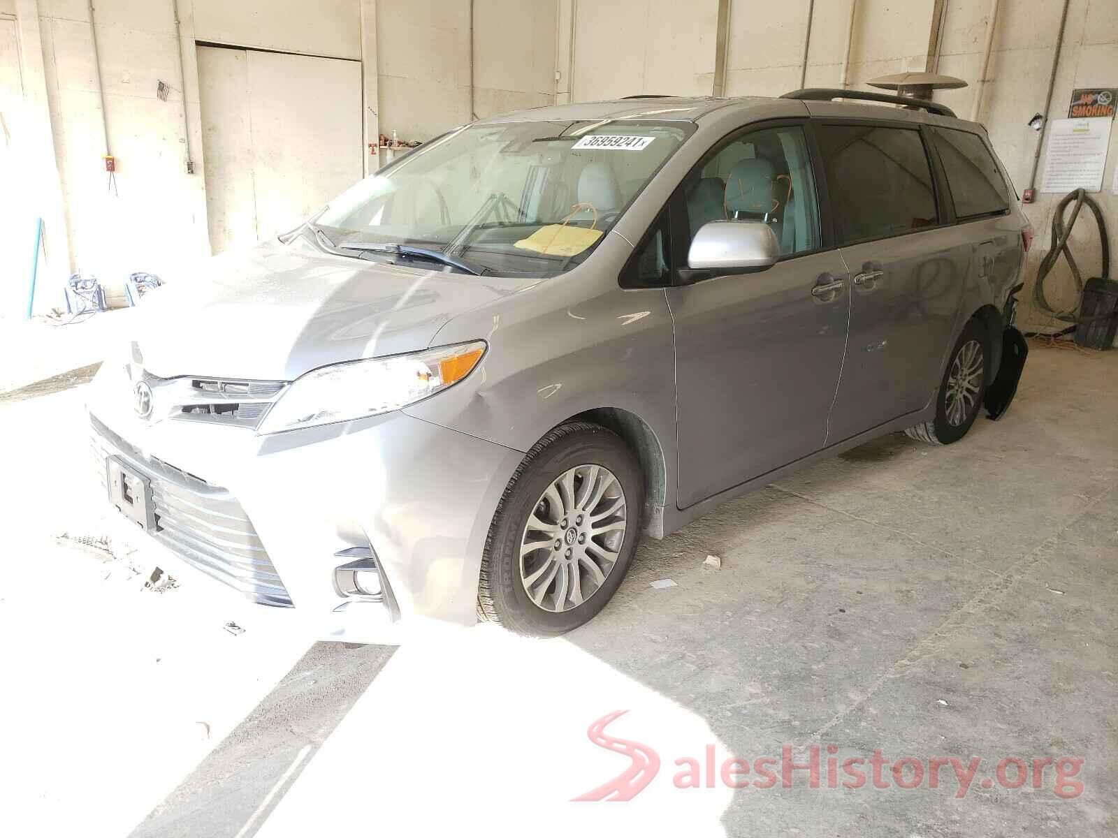 5TDYZ3DC6JS911446 2018 TOYOTA SIENNA