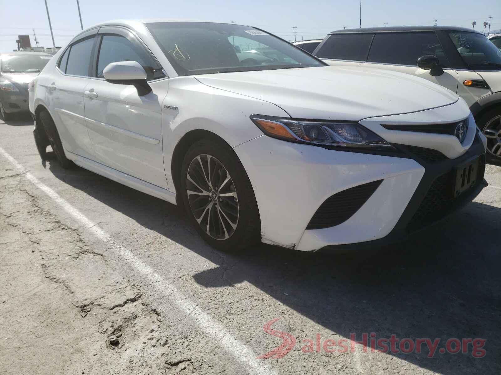 4T1B21HK9JU504146 2018 TOYOTA CAMRY