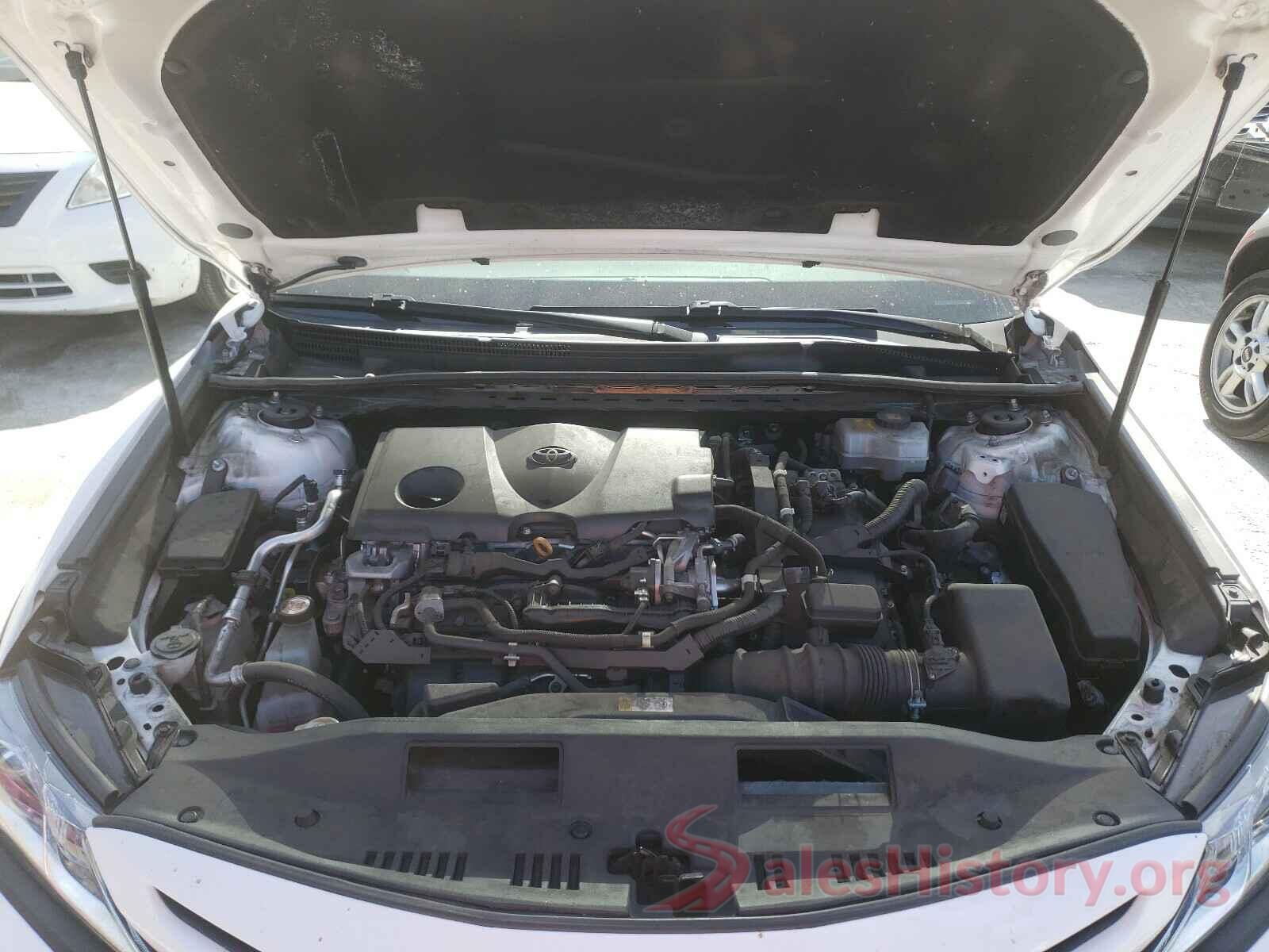 4T1B21HK9JU504146 2018 TOYOTA CAMRY