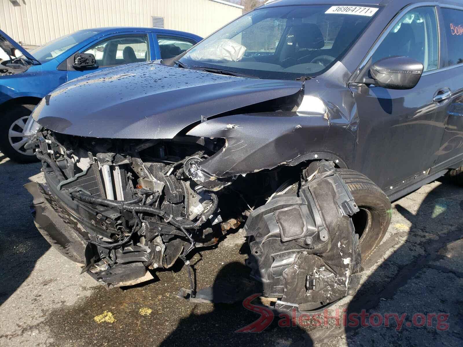 5N1AT2MV2JC701566 2018 NISSAN ROGUE