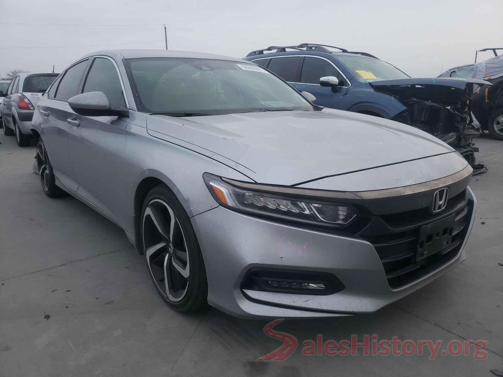 1HGCV1F35JA226702 2018 HONDA ACCORD