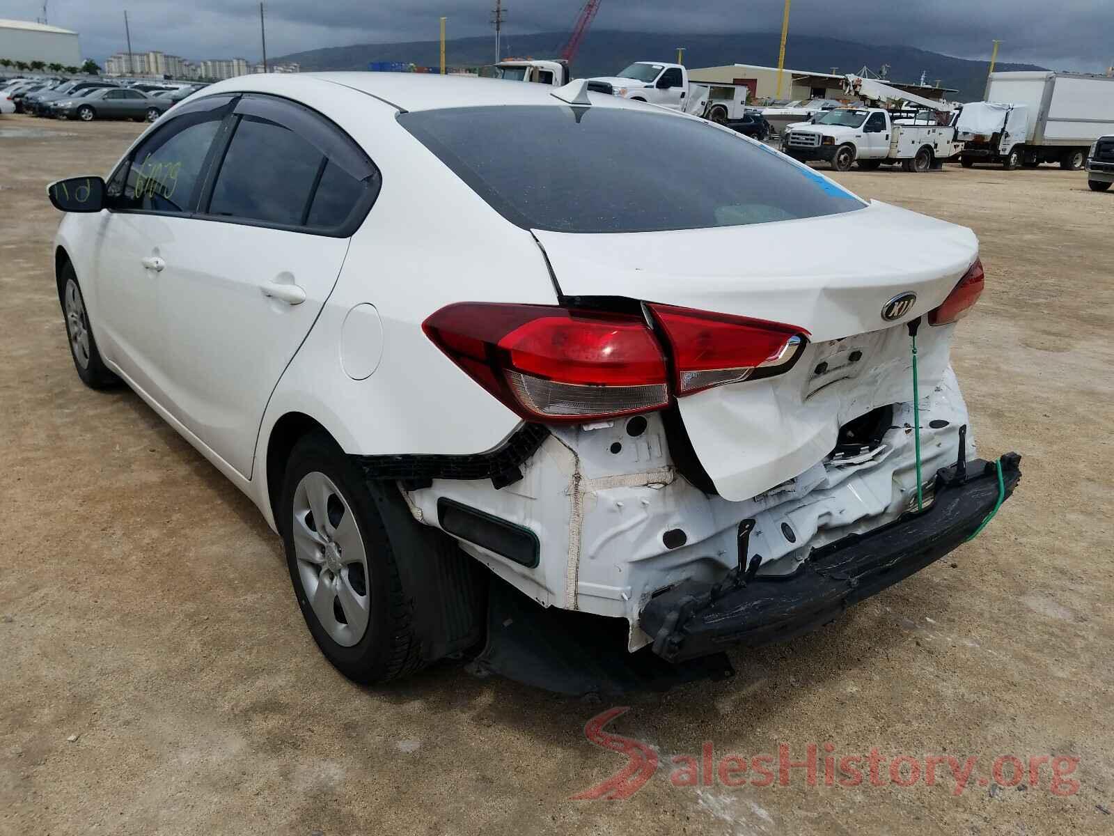 3KPFK4A76HE021008 2017 KIA FORTE