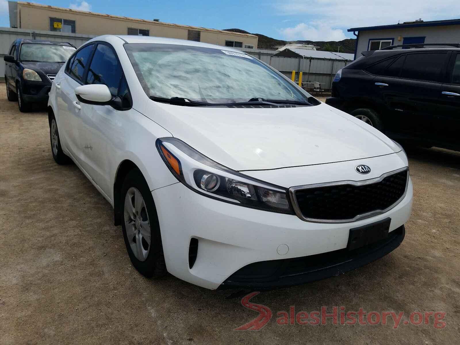 3KPFK4A76HE021008 2017 KIA FORTE