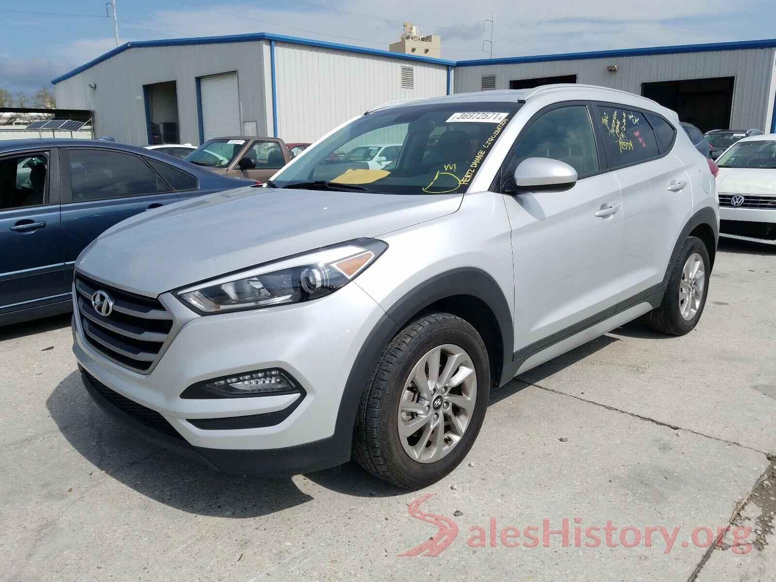 KM8J3CA41JU677062 2018 HYUNDAI TUCSON