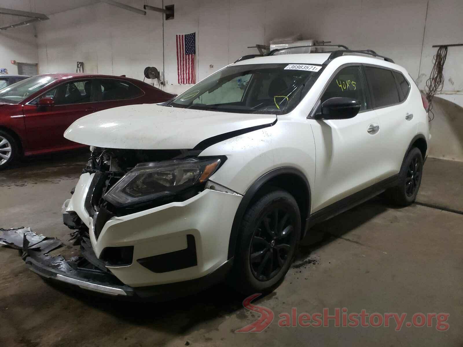 5N1AT2MV2HC818221 2017 NISSAN ROGUE