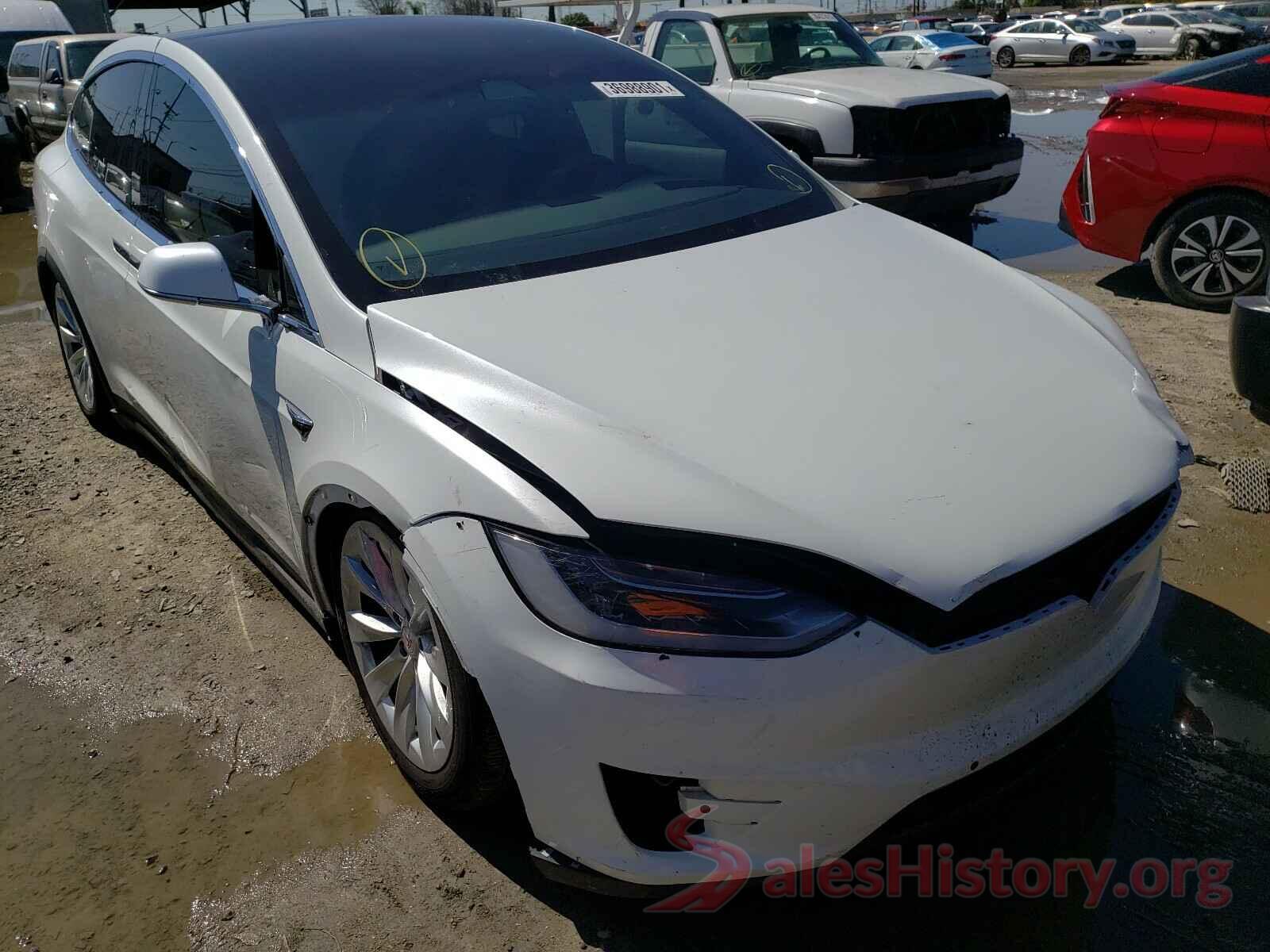 5YJXCDE25JF103702 2018 TESLA MODEL X