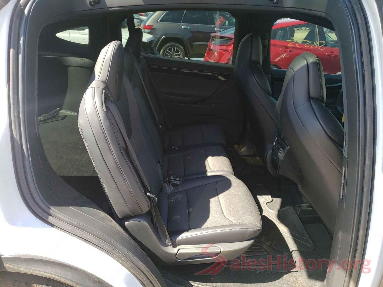 5YJXCDE25JF103702 2018 TESLA MODEL X