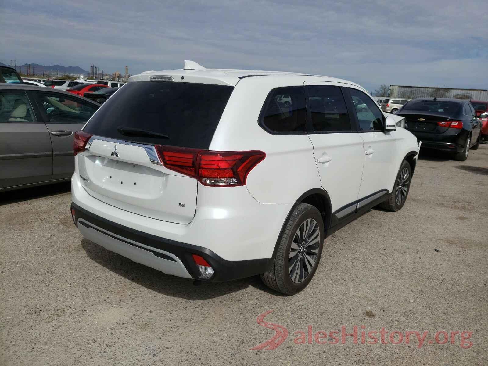 JA4AD3A34LZ007028 2020 MITSUBISHI OUTLANDER