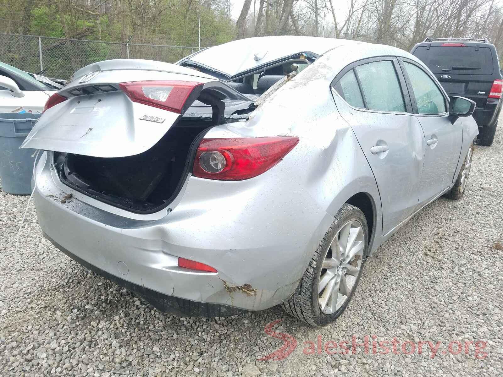 JM1BN1W31H1105489 2017 MAZDA 3