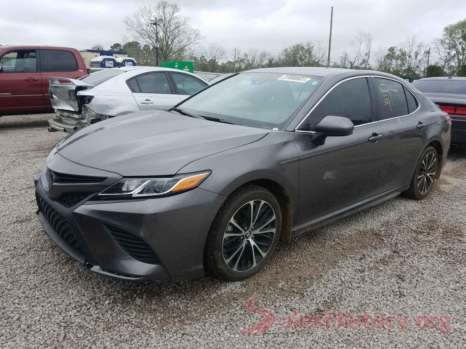 4T1B11HK3KU826074 2019 TOYOTA CAMRY