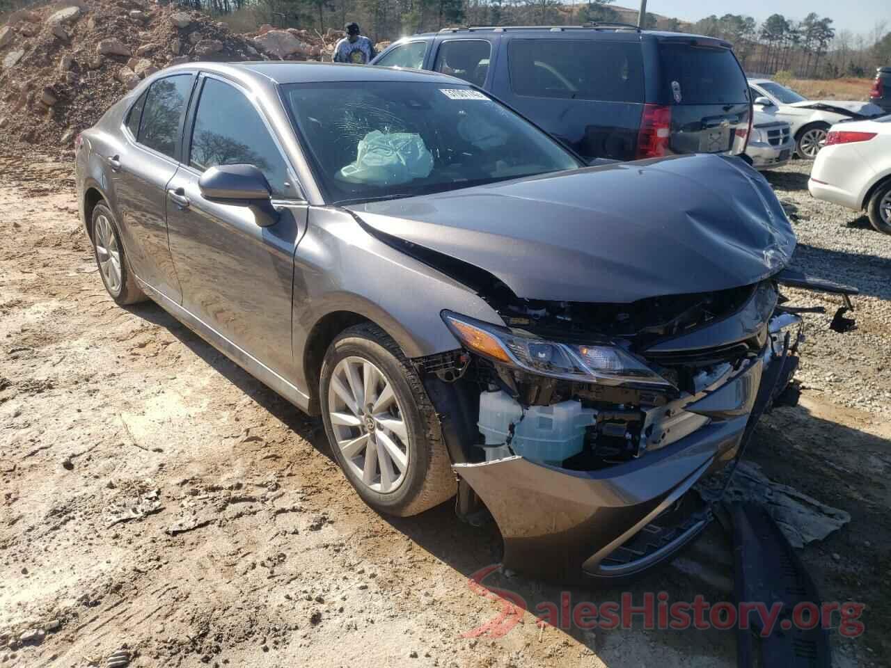 4T1C11AK7MU582916 2021 TOYOTA CAMRY