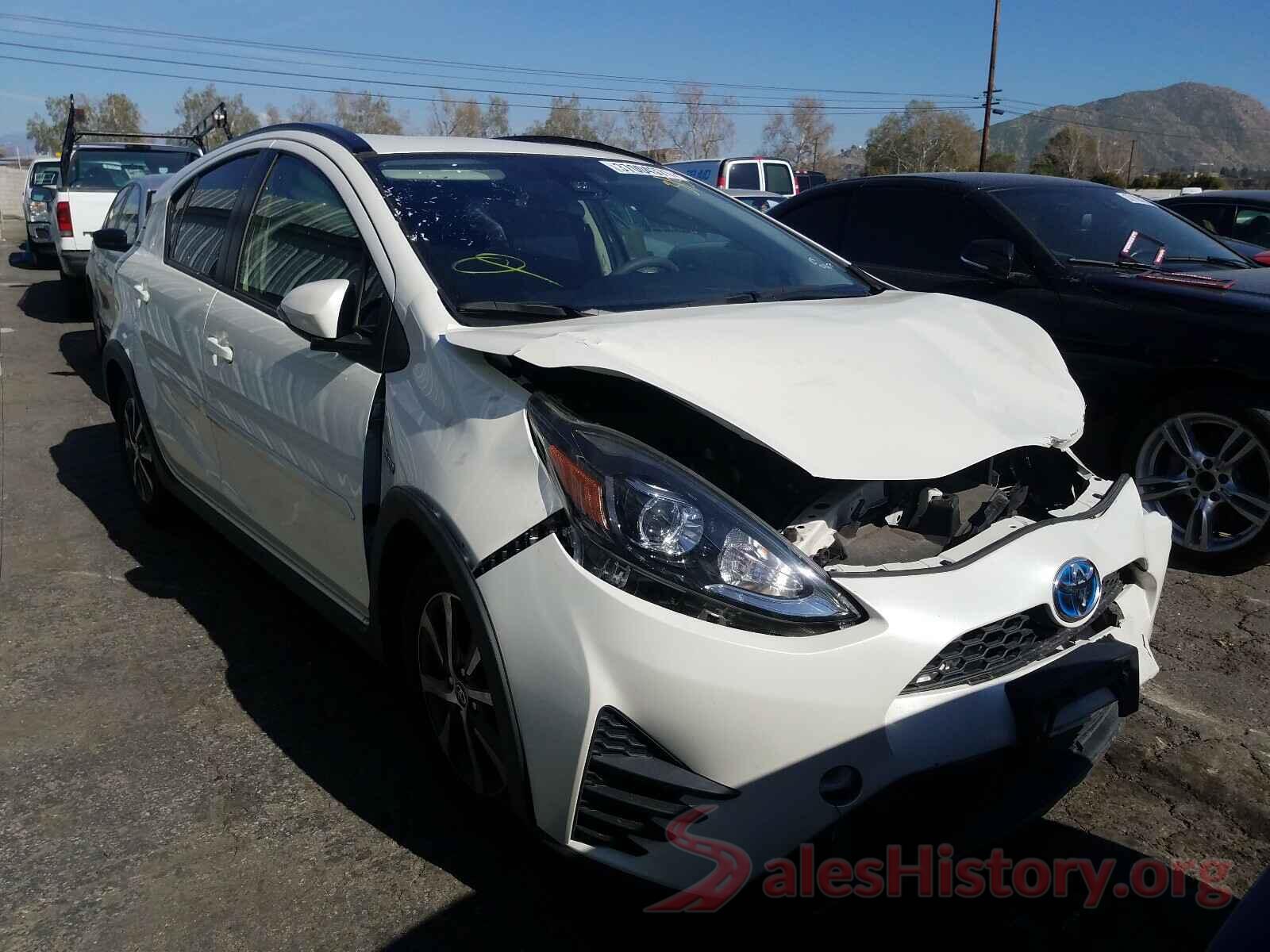 JTDKDTB30K1621645 2019 TOYOTA PRIUS