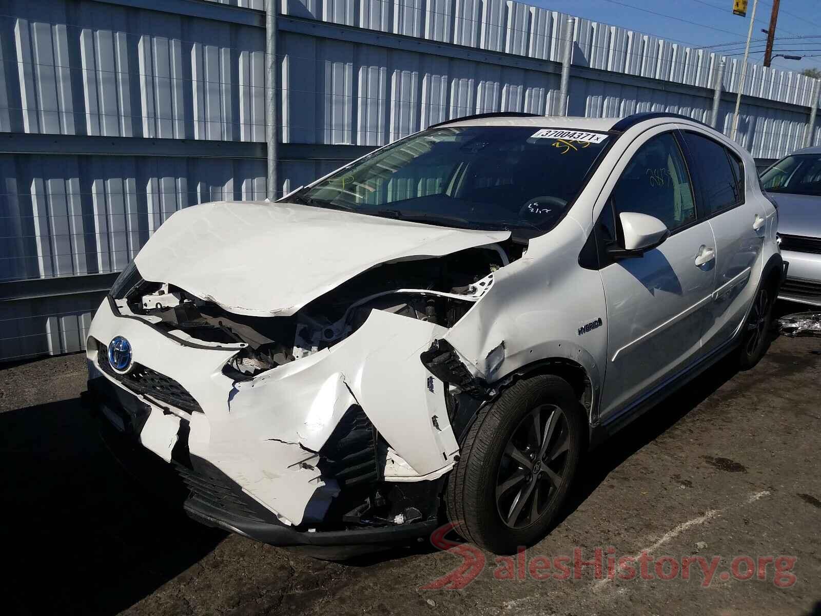 JTDKDTB30K1621645 2019 TOYOTA PRIUS