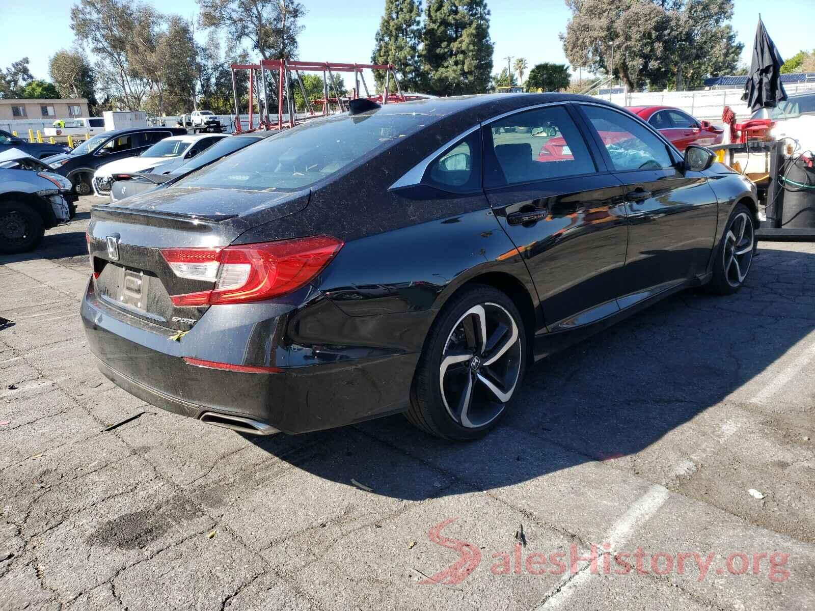 1HGCV1F36JA239605 2018 HONDA ACCORD