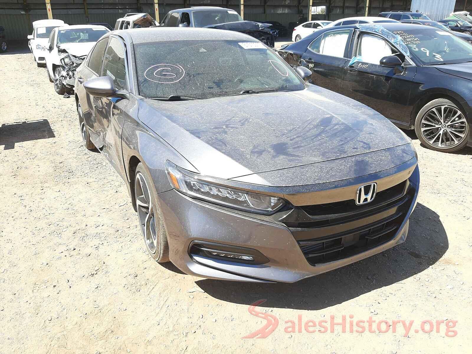 1HGCV1F33JA064360 2018 HONDA ACCORD