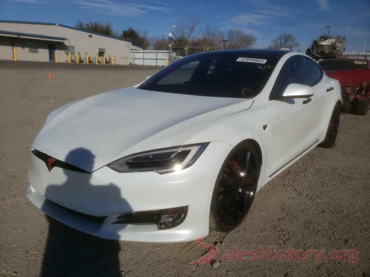 5YJSA1E25JF292320 2018 TESLA MODEL S