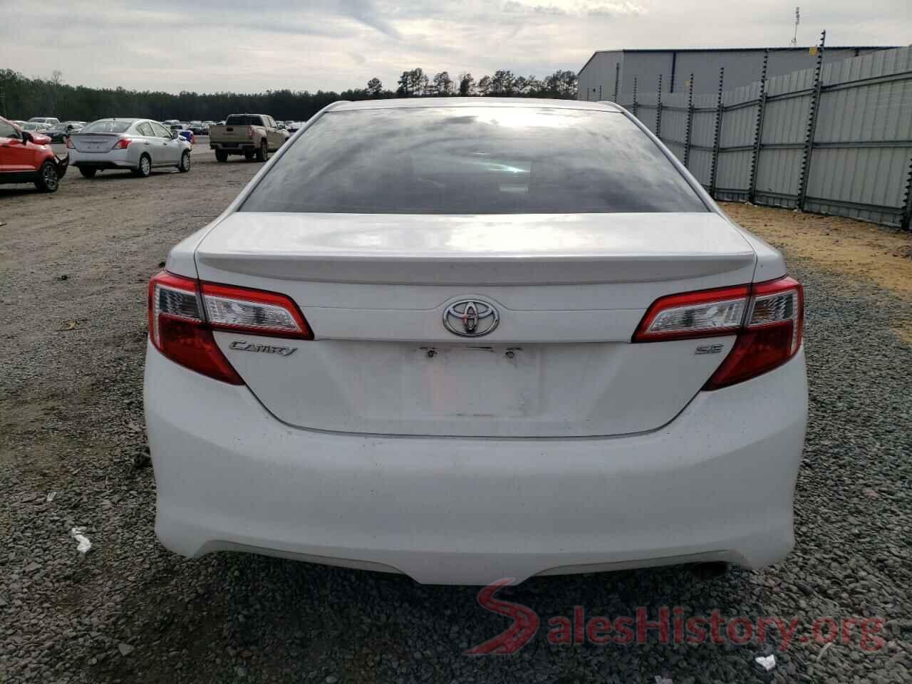 4T1BF1FKXEU747672 2014 TOYOTA CAMRY