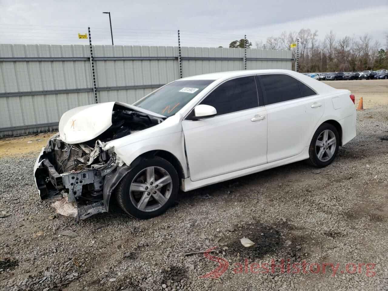 4T1BF1FKXEU747672 2014 TOYOTA CAMRY