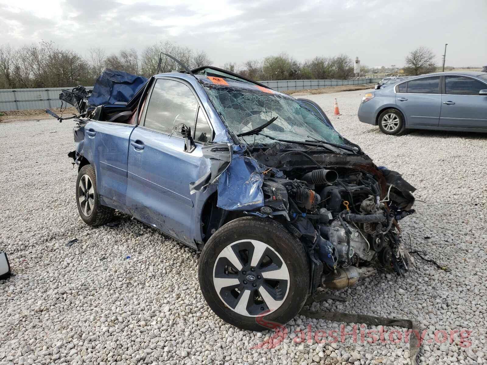 JF2SJAGCXJH478667 2018 SUBARU FORESTER