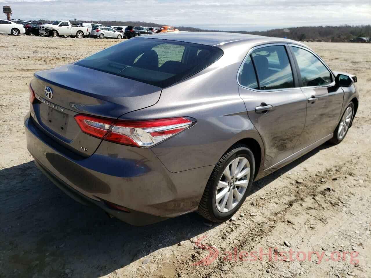 4T1B11HK6JU141825 2018 TOYOTA CAMRY