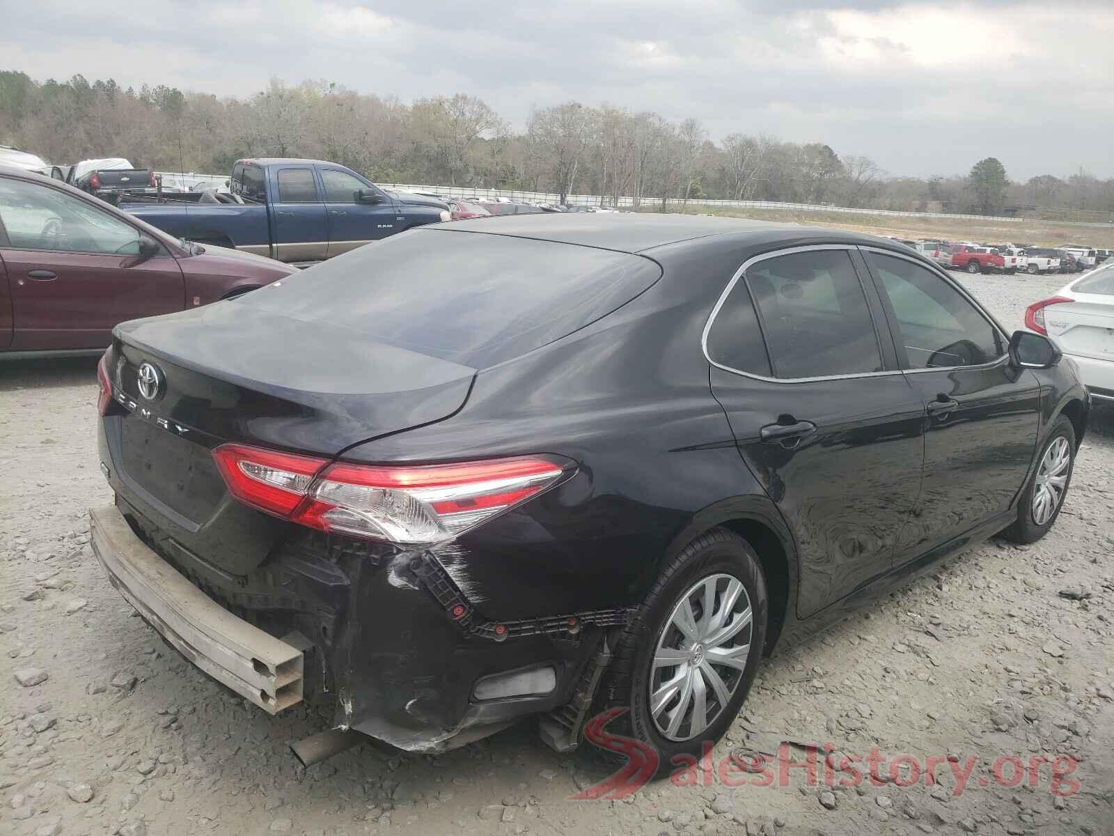 4T1B11HK6JU609469 2018 TOYOTA CAMRY