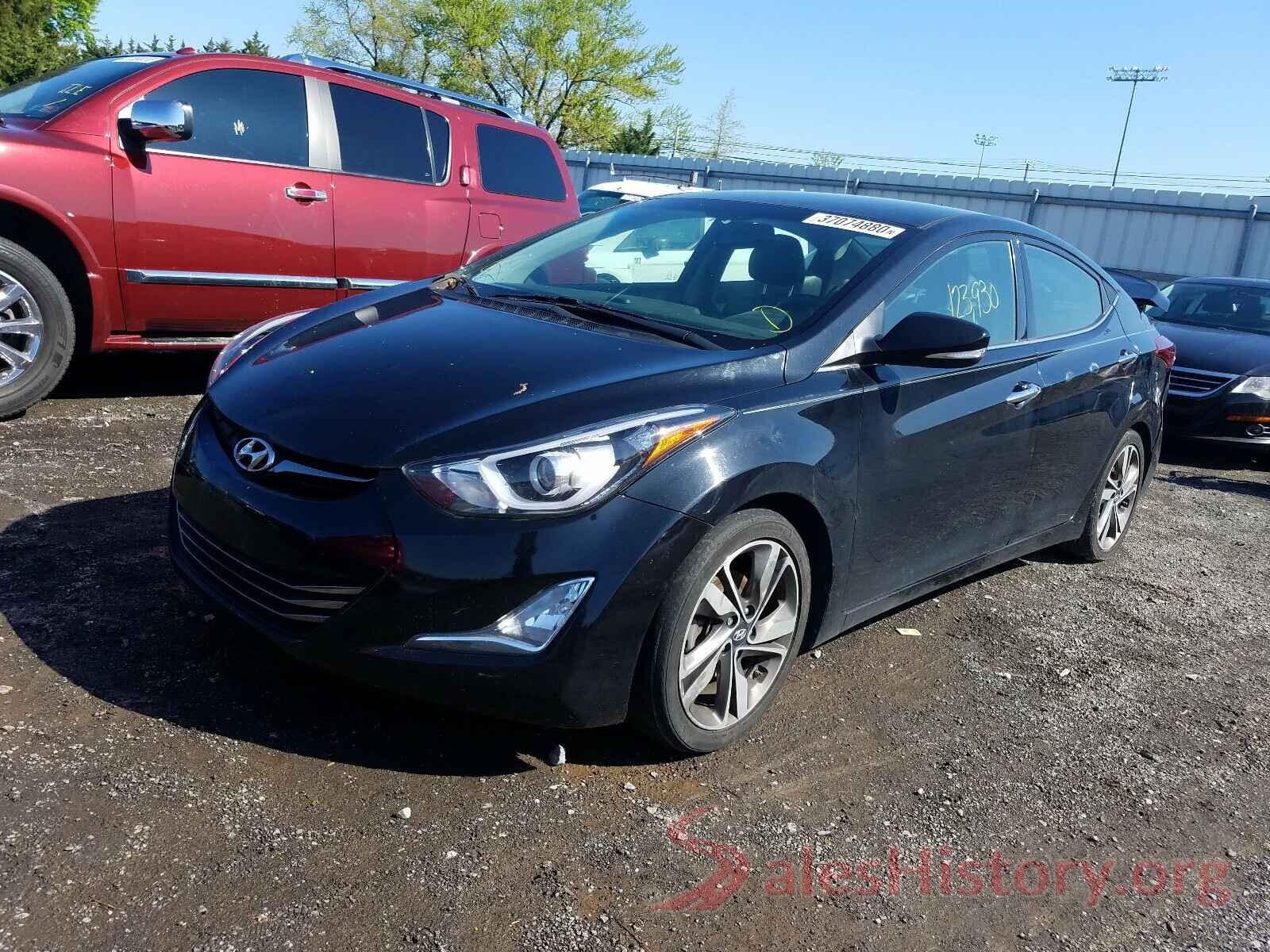 5NPDH4AE8GH768494 2016 HYUNDAI ELANTRA