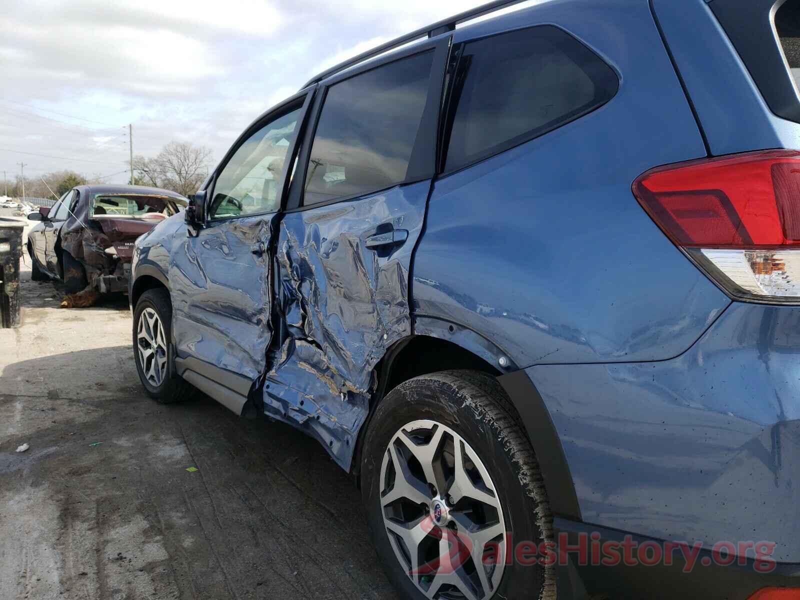 JF2SKAEC4KH525175 2019 SUBARU FORESTER