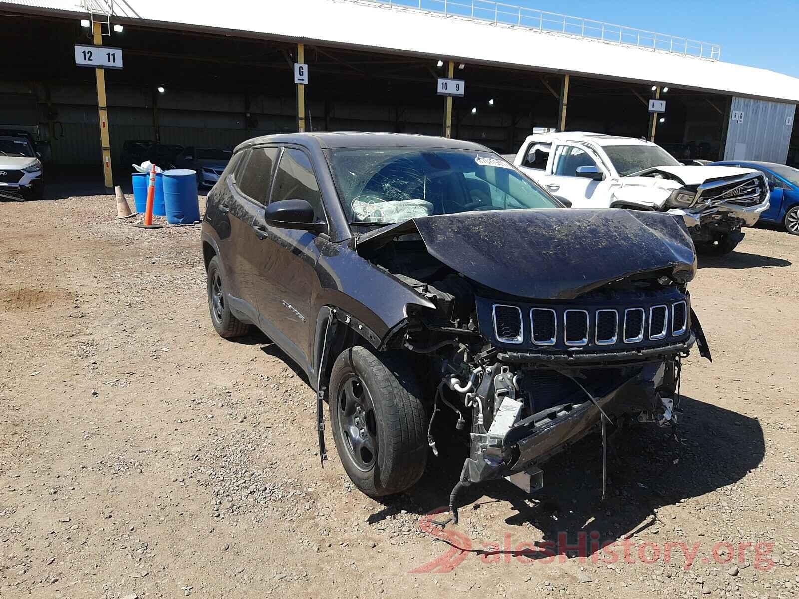 3C4NJCAB5JT425495 2018 JEEP COMPASS