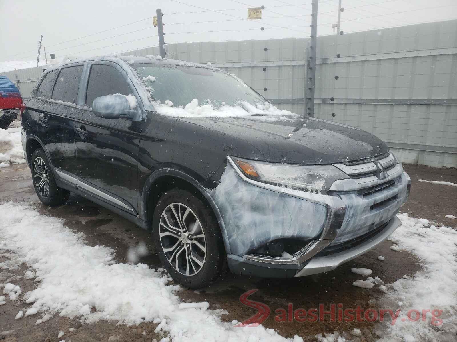 JA4AZ3A35JZ058701 2018 MITSUBISHI OUTLANDER