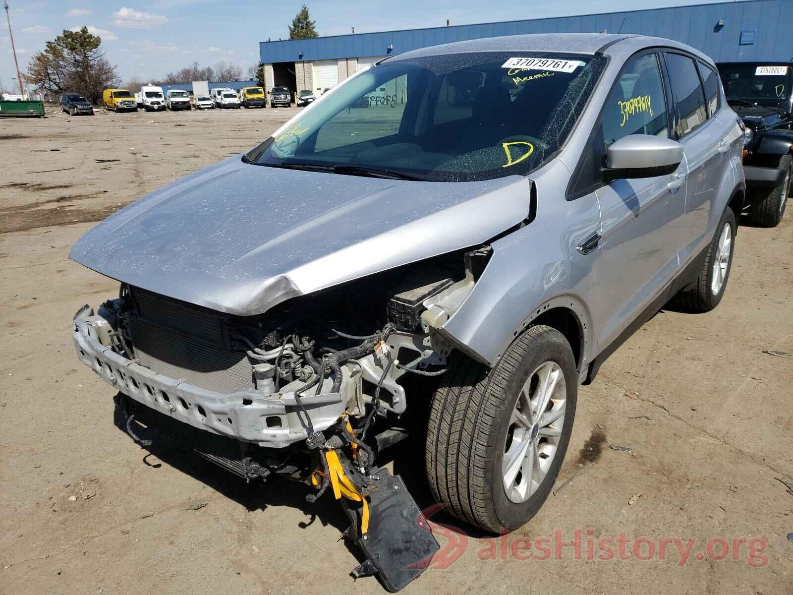 1FMCU0GD0HUD38329 2017 FORD ESCAPE