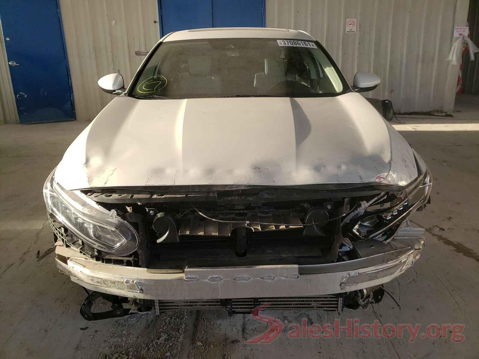 1HGCV1F58JA162172 2018 HONDA ACCORD