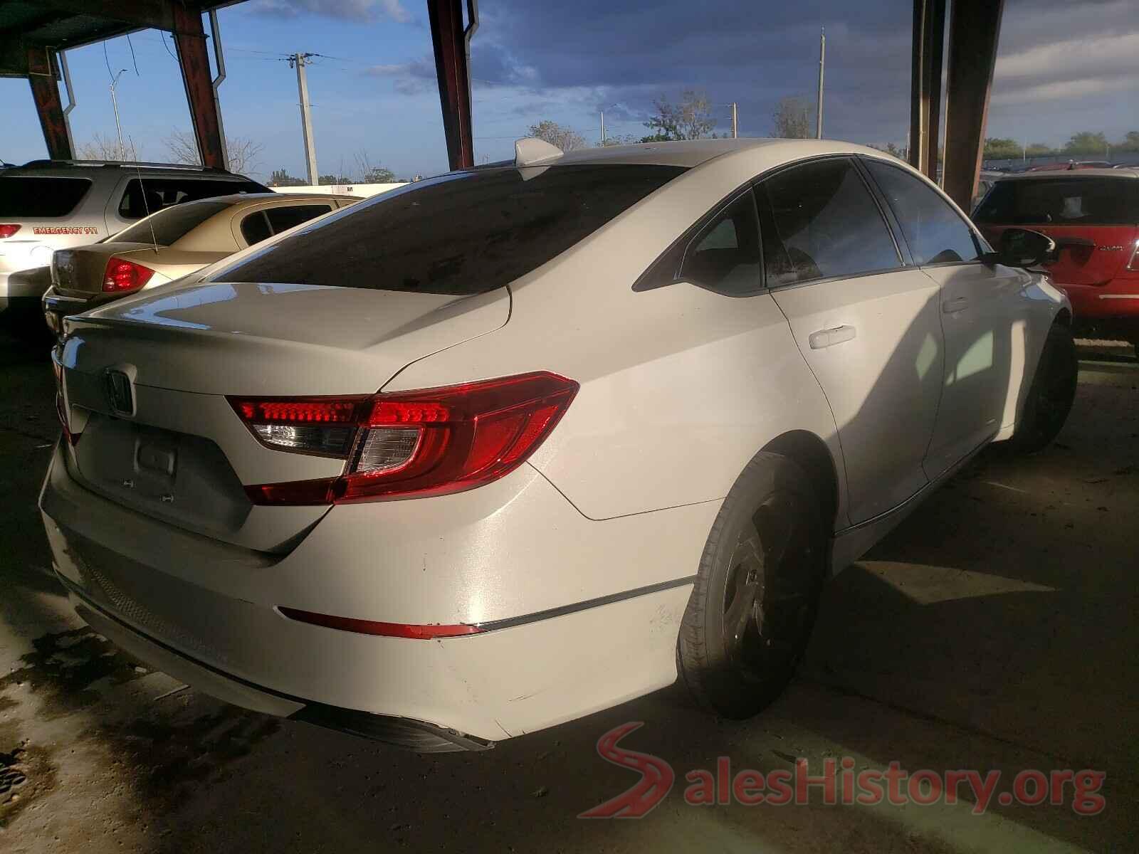 1HGCV1F58JA162172 2018 HONDA ACCORD