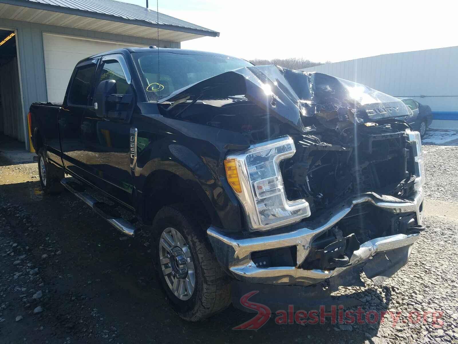 1FT7W2B66JEB13045 2018 FORD F250