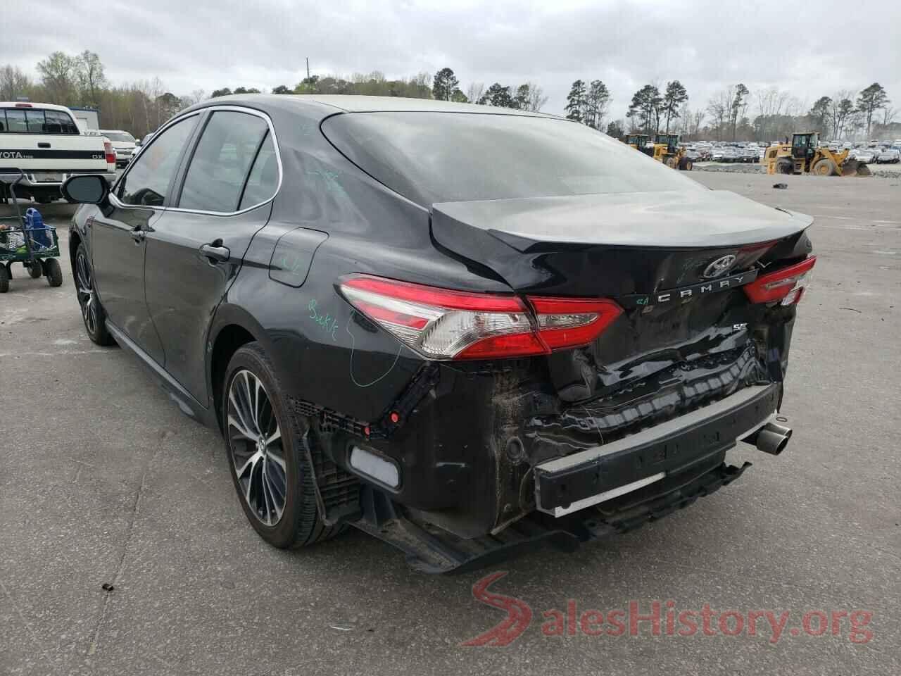 4T1B11HK2JU635146 2018 TOYOTA CAMRY