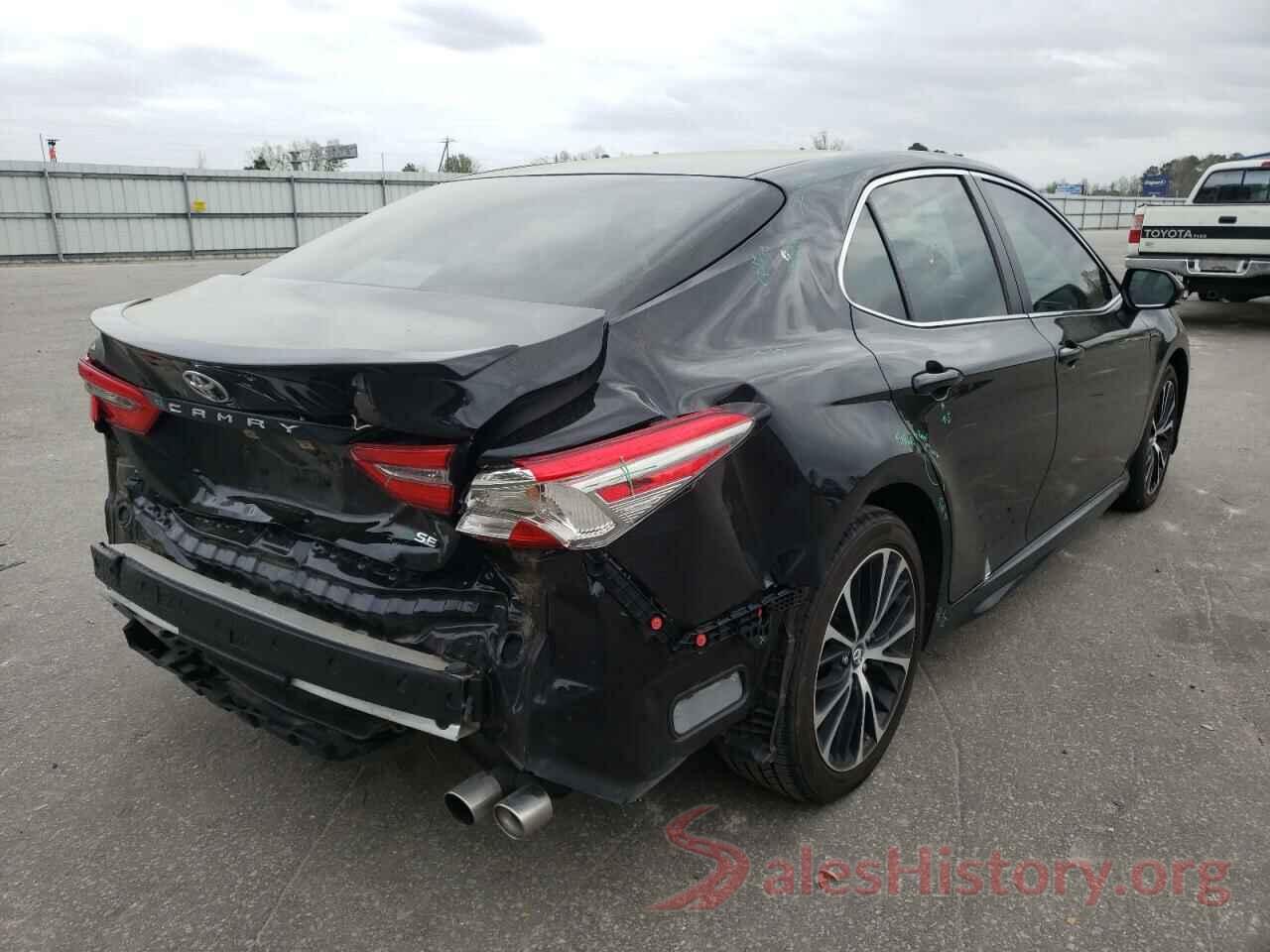 4T1B11HK2JU635146 2018 TOYOTA CAMRY