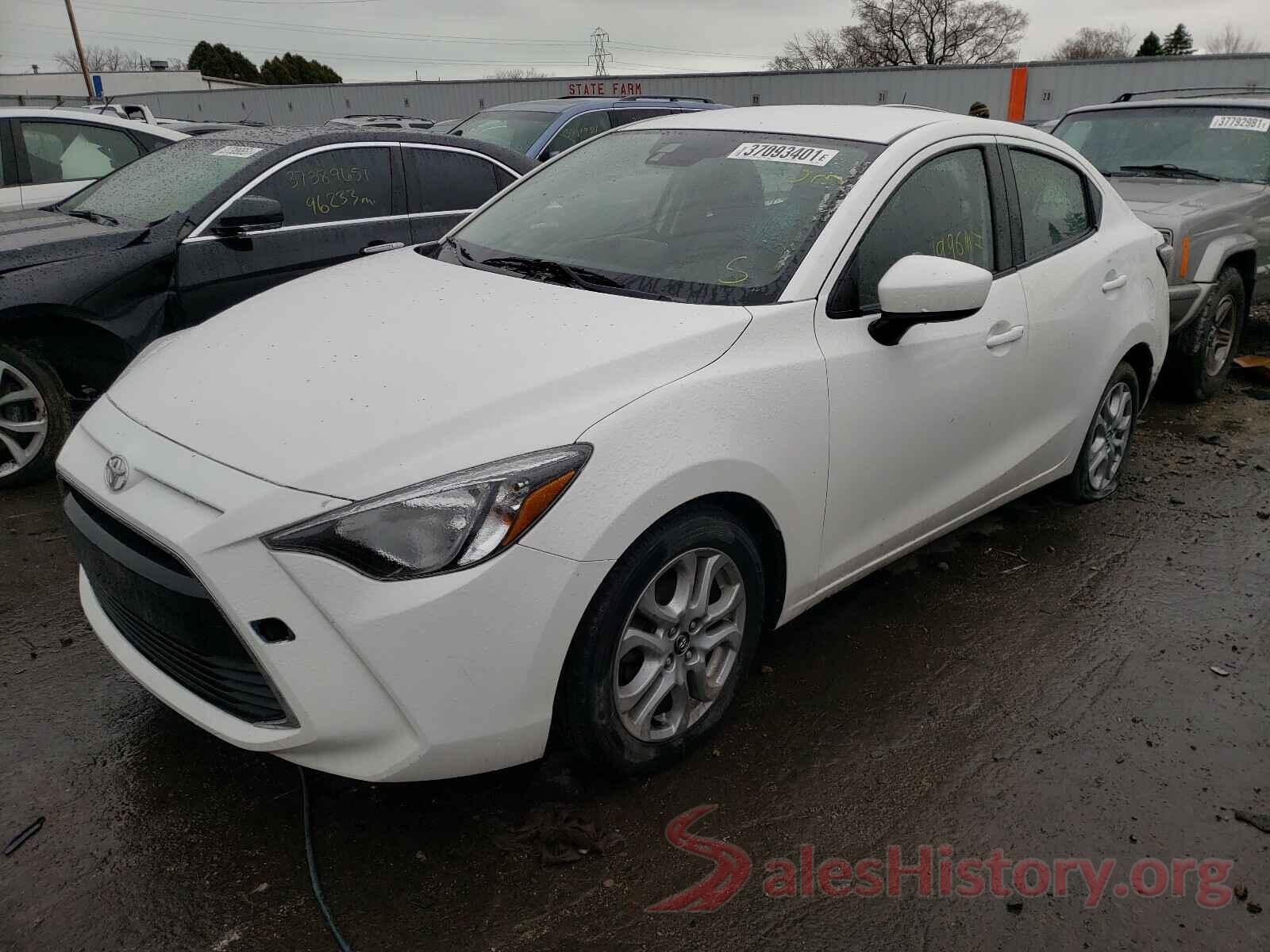 3MYDLBYV6HY179782 2017 TOYOTA YARIS