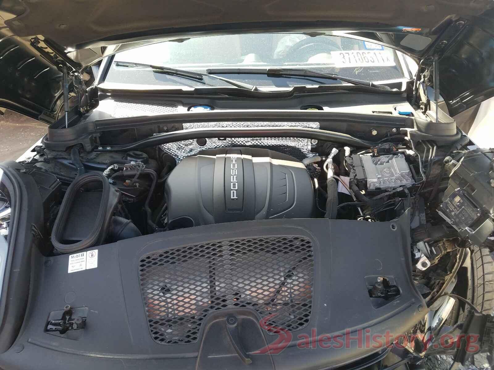 WP1AA2A52KLB01645 2019 PORSCHE MACAN