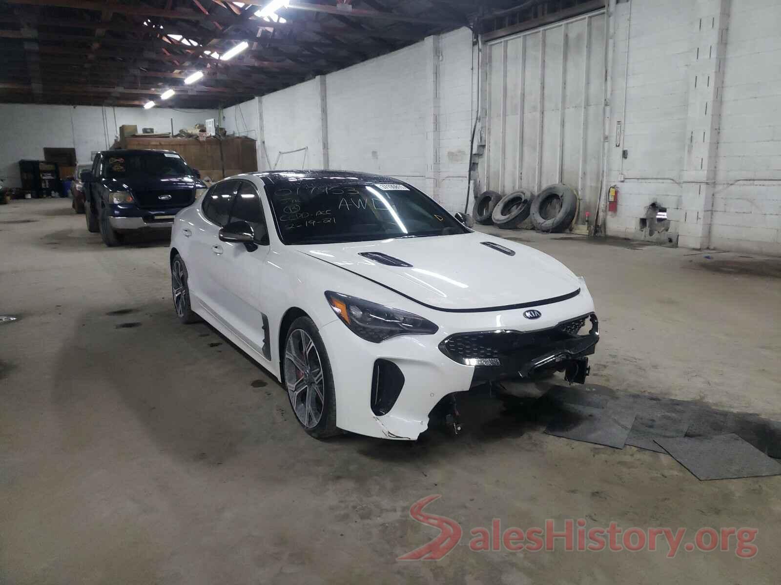 KNAE55LC0J6017953 2018 KIA STINGER