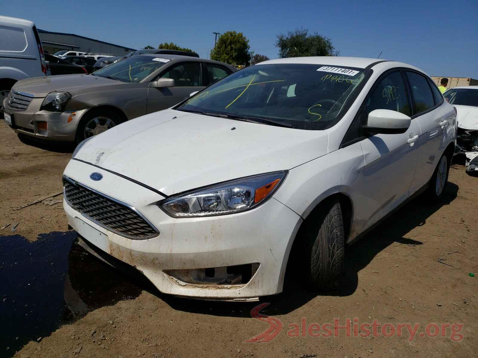 1FADP3F23JL250975 2018 FORD FOCUS