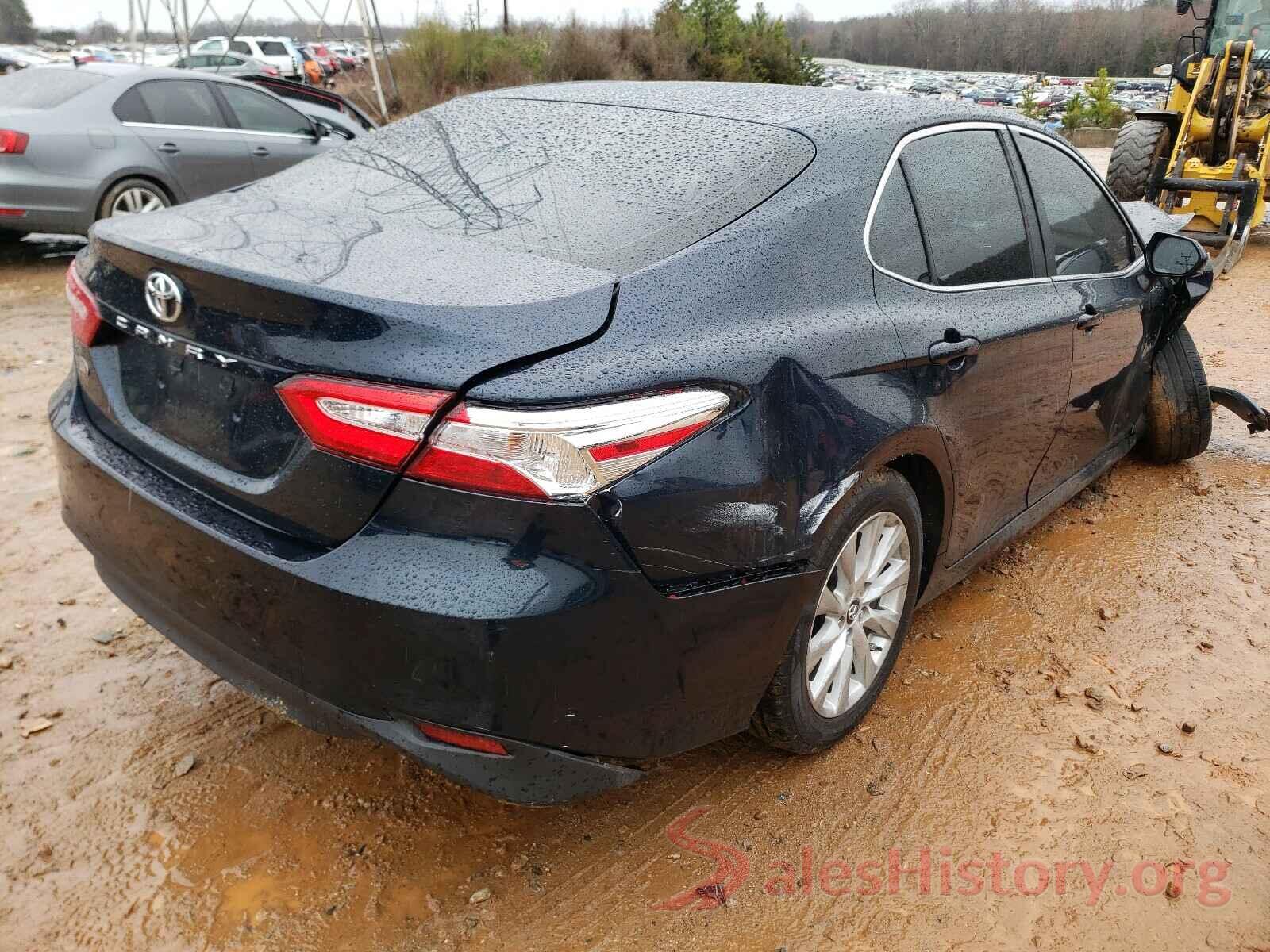 4T1B11HK3JU598690 2018 TOYOTA CAMRY