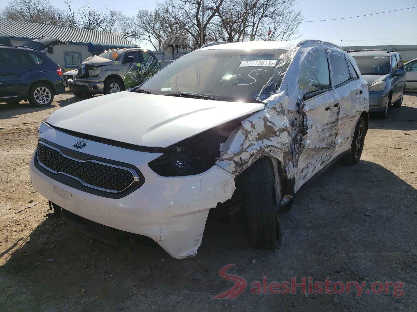 KNDCB3LC7J5172061 2018 KIA NIRO