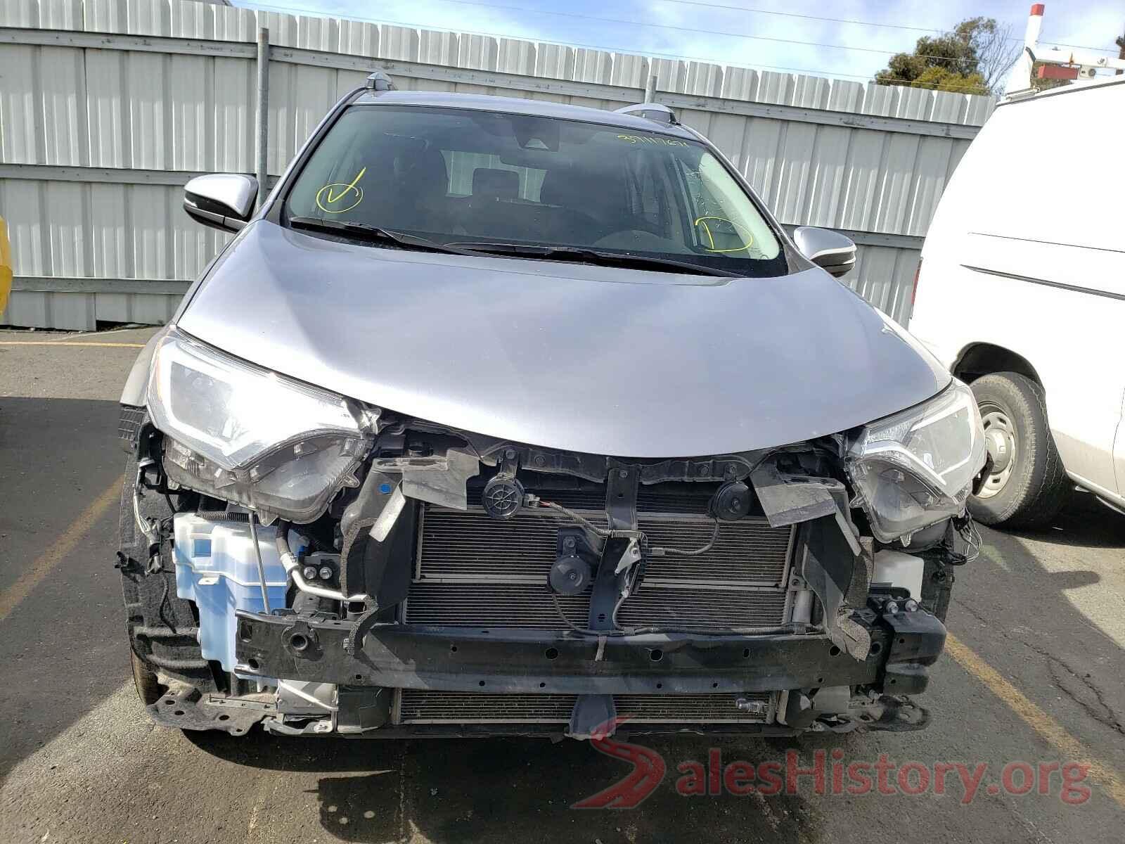 JTMRJREV3JD174345 2018 TOYOTA RAV4