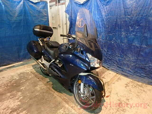 JH2SC51034M200114 2004 HONDA ST CYCLE