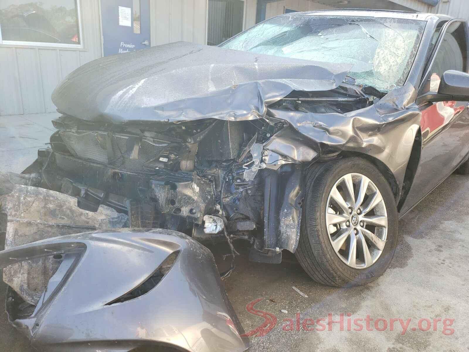 4T1BF1FK0HU696087 2017 TOYOTA CAMRY