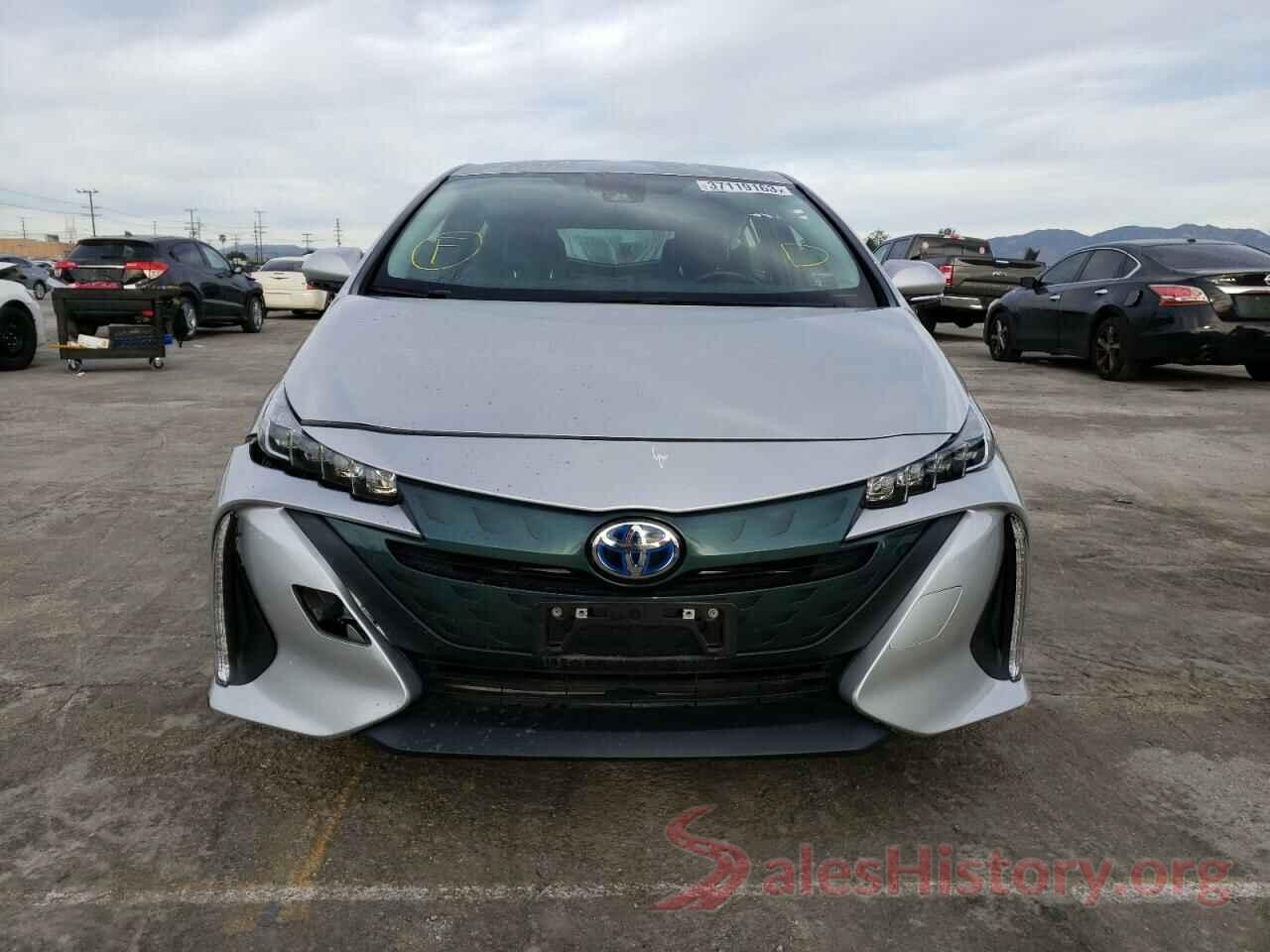 JTDKARFP7J3101079 2018 TOYOTA PRIUS