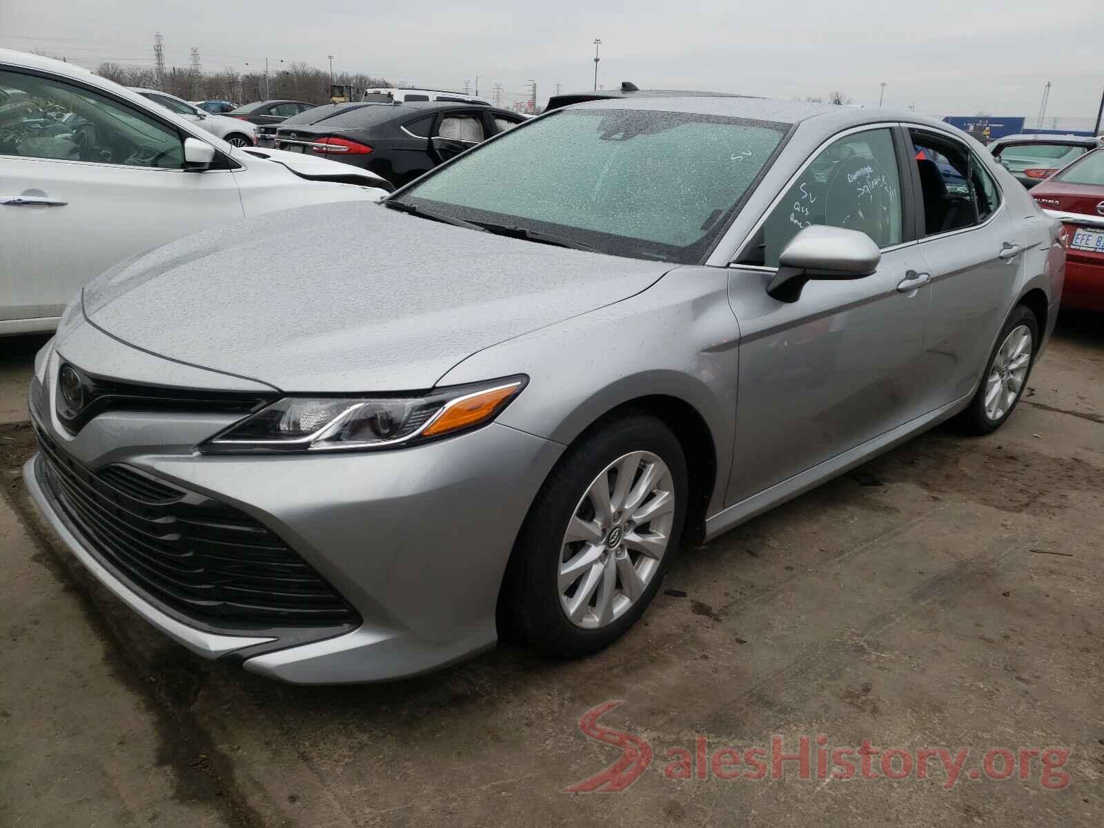 4T1B11HK5KU261844 2019 TOYOTA CAMRY