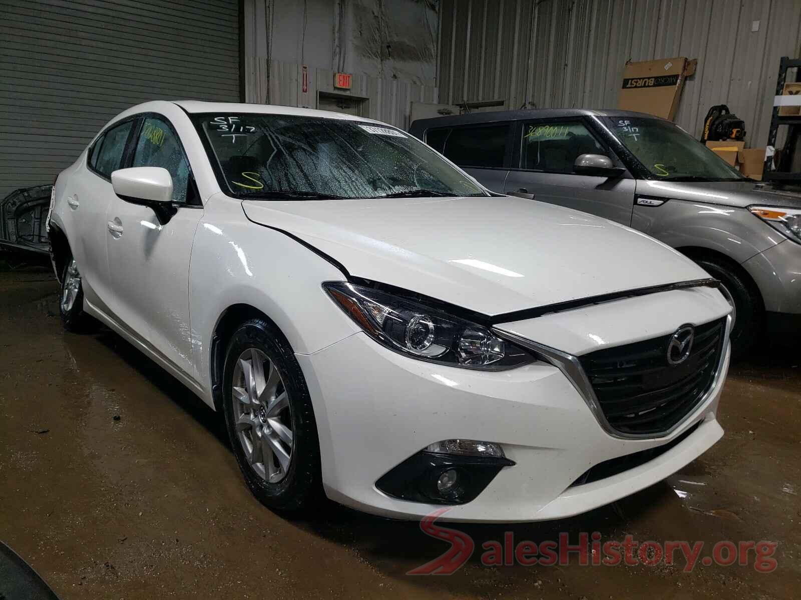 JM1BM1V74G1318054 2016 MAZDA 3