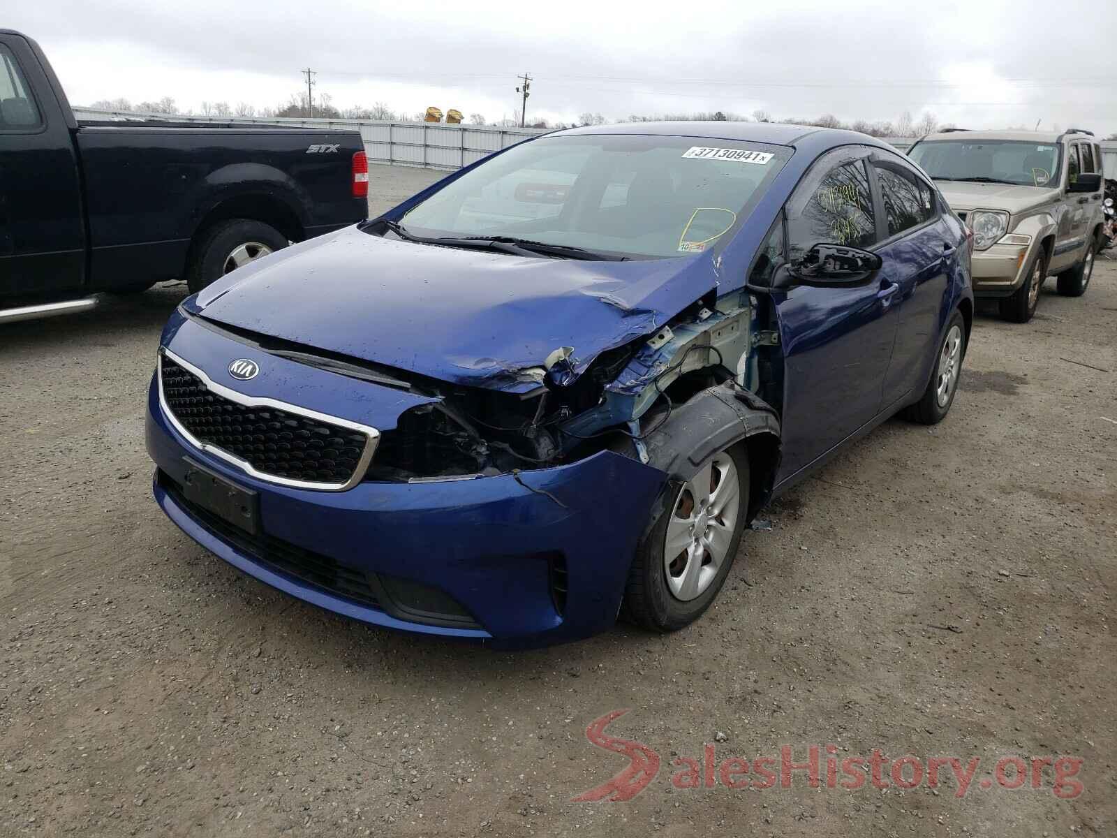 3KPFK4A7XJE167255 2018 KIA FORTE