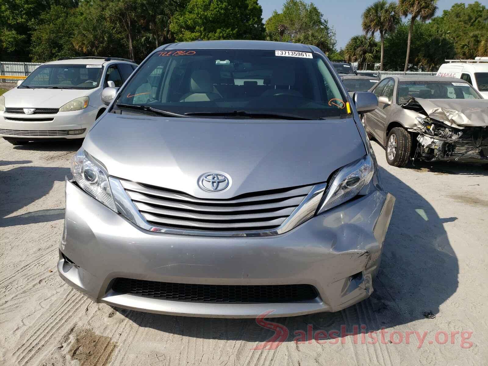 5TDKZ3DC4HS823768 2017 TOYOTA SIENNA